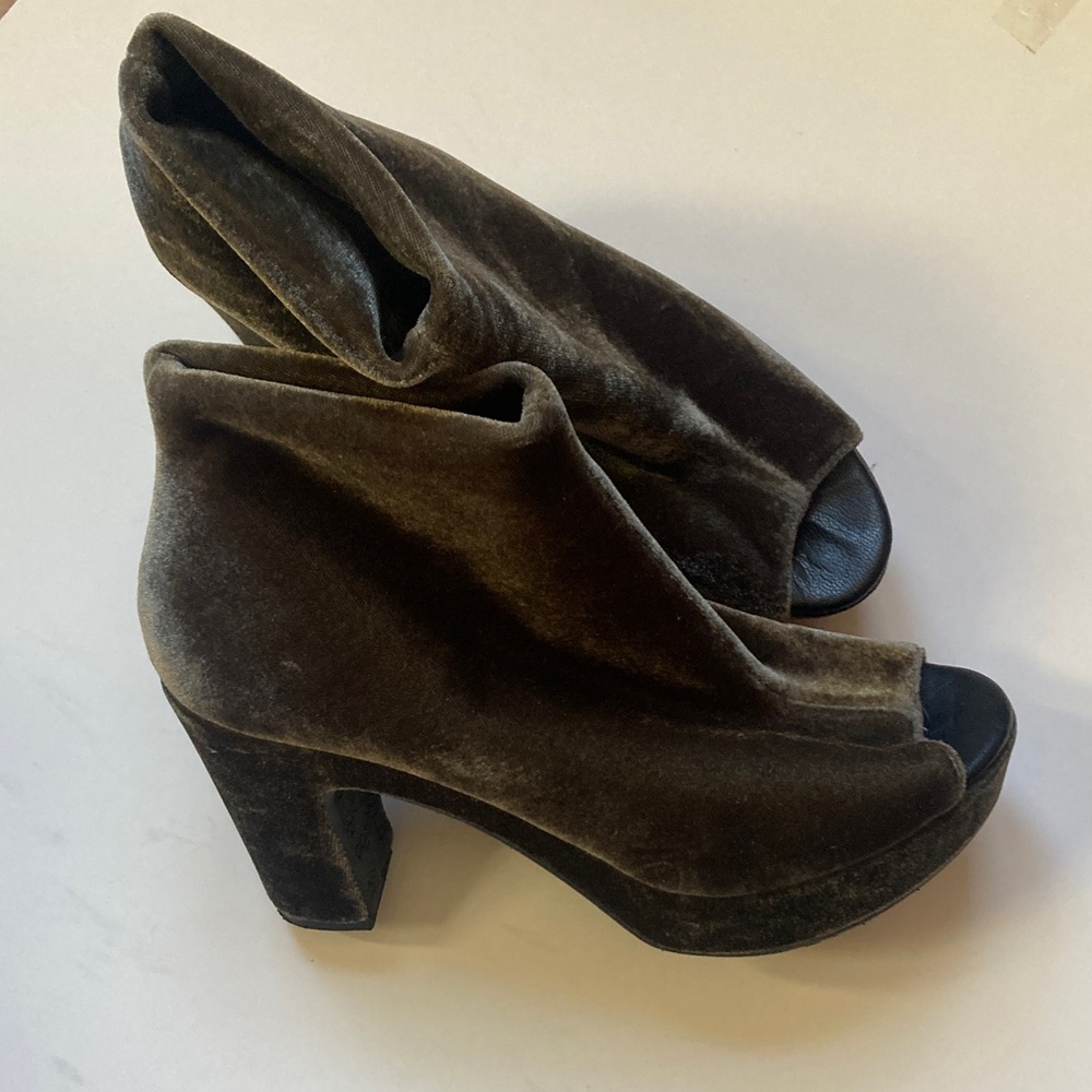 Cordani Velvet Heeled Boots - Dark Brown/Moss